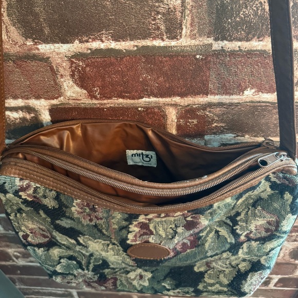 Vintage Mitzi Floral Tapestry Gramma Chic Purse - Picture 7 of 9